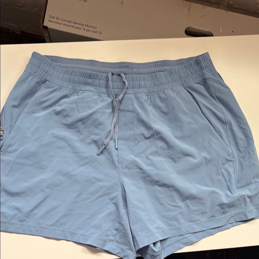 Lululemon pace breaker  men’s size XL 5” inseam shorts baby blue